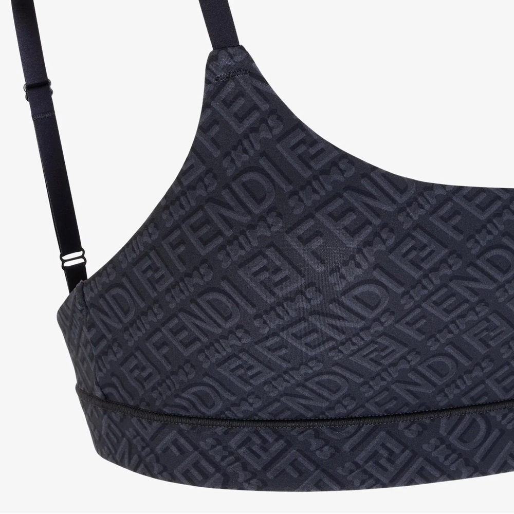 FENDI x SKIMS 🖤 capsule collection LIMITED EDITION ONE Bralette in Black 🖤 - Picture 4 of 11